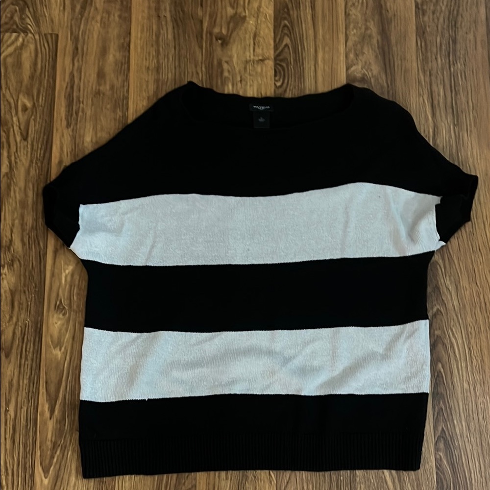 Chic Black and White Striped Top